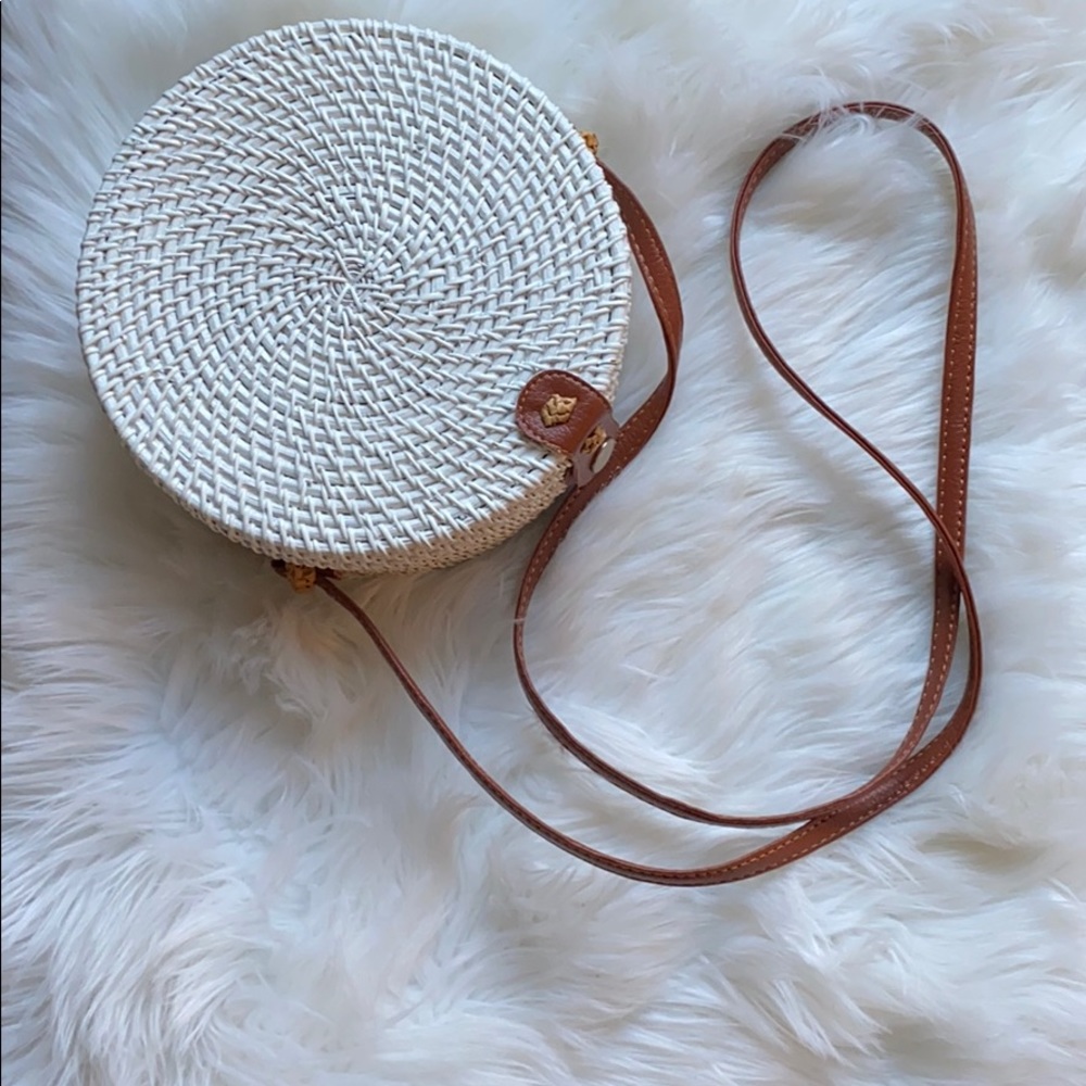 White crossbody basket purse